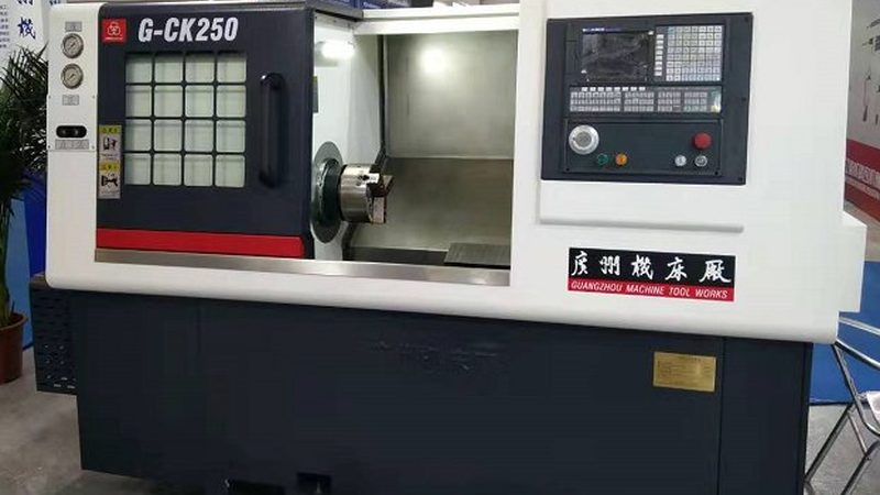 数控铣床定制材质选择：揭秘材质对加工精度的影响