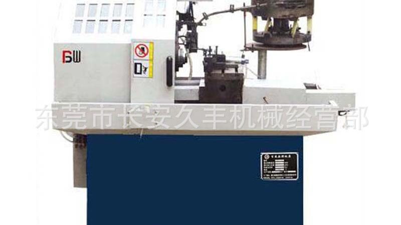 摇臂钻床操作流程解析：安全高效作业的关键**
